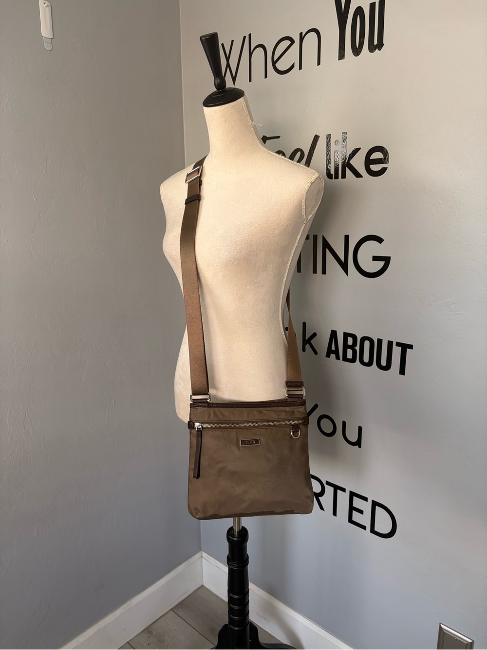 Tumi Tan/Brown Messenger Crossbody Bag